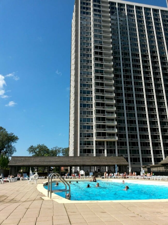 Building Photo - 4250 N Marine Dr
