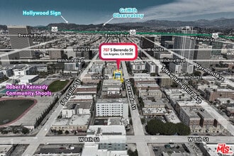 Building Photo - 707 S Berendo St