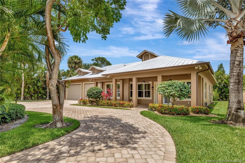 Foto principal - 311 SE Cardinal Way
