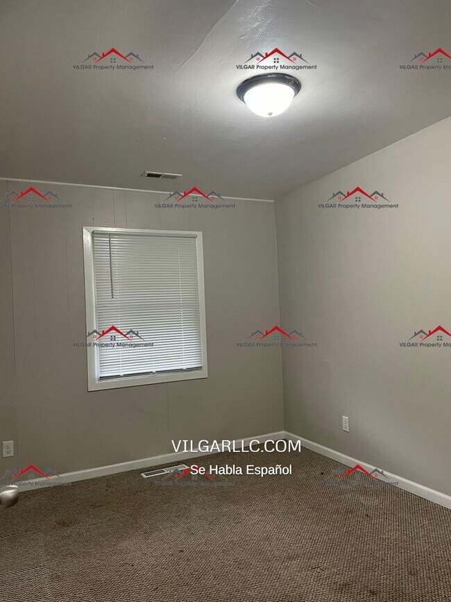 Building Photo - Large 3-bed, 1.5 bath house in Hammond (He...