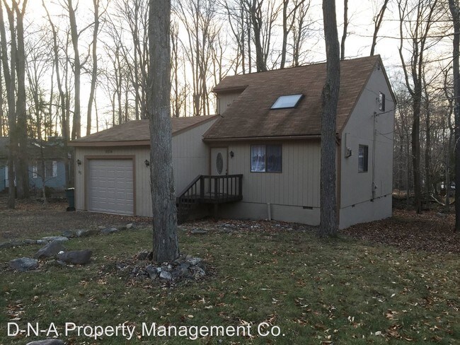 Building Photo - 8934 Deerfield Dr