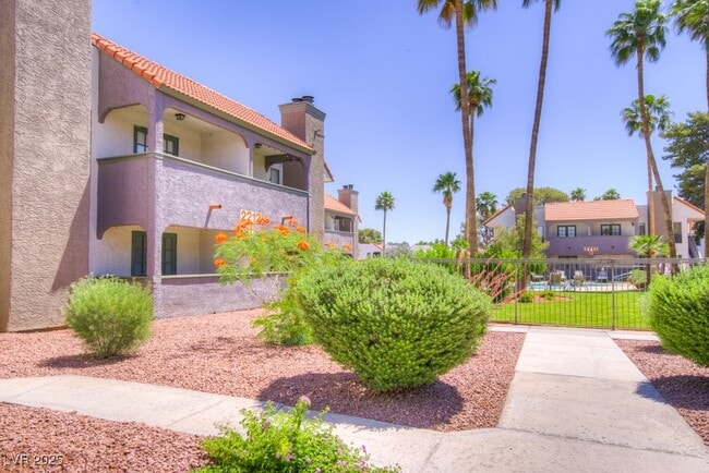 Building Photo - 2212 Sunfish Dr