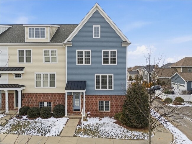 Photo - 200 Venango Trail Townhome