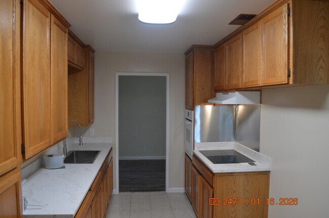 Foto del edificio - 768 Julian St