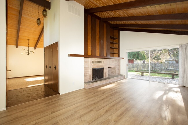 Building Photo - 531 McKinley Ave