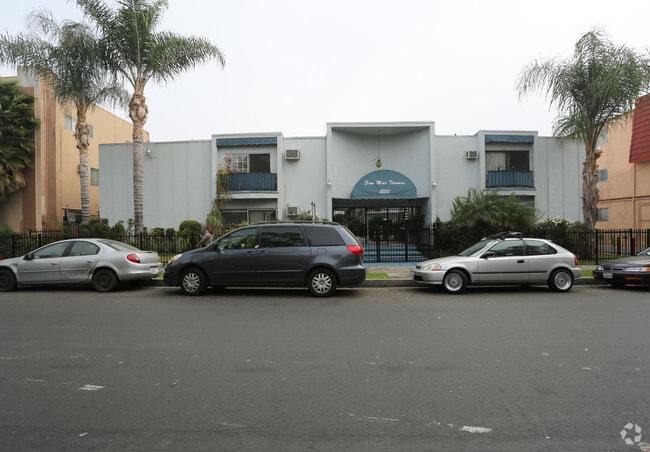 Building Photo - San Mar Terrace