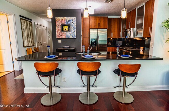 Foto del edificio - 1431 Riverplace Blvd
