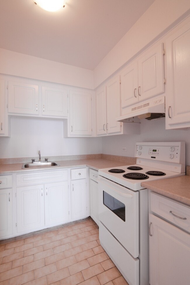 Photo du bâtiment - 2400 Av. Van Horne