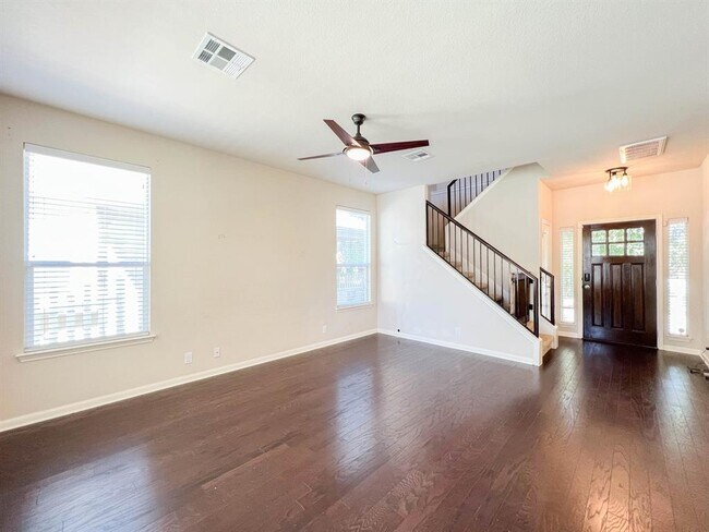 Building Photo - 921 Heritage Springs Trail