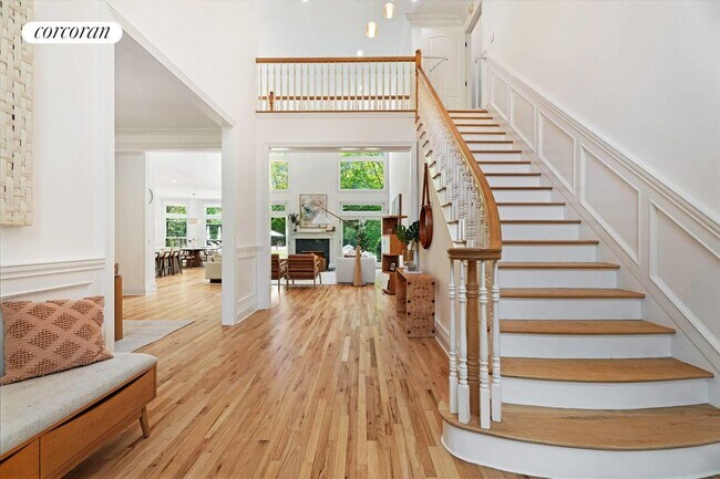 Building Photo - 30 Noelles Ln