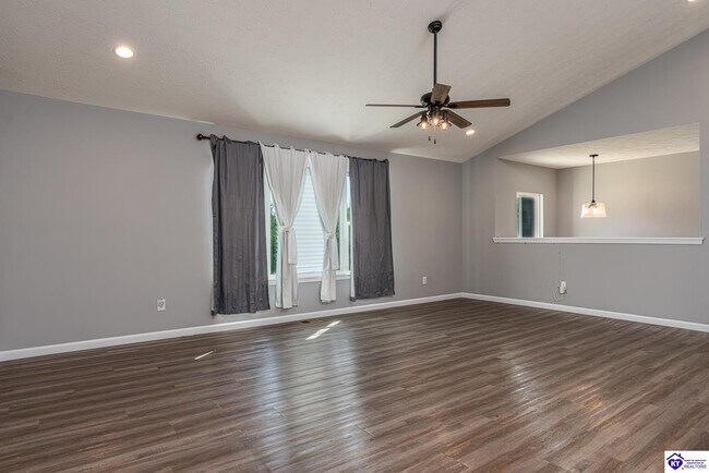 Foto del edificio - 316 Berkshire Ave