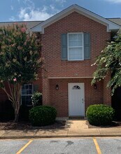 Building Photo - 1477 N Donahue Dr