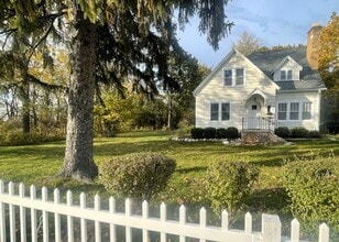 Building Photo - W5302 WI-67