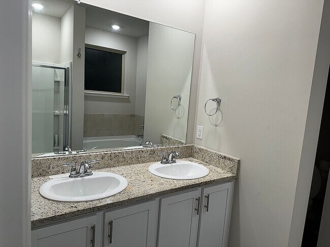 Foto del edificio - 5579 Grand Springs Rd