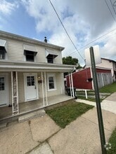 Building Photo - 735-737 Dale St