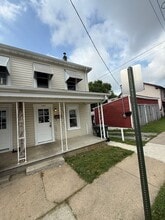 Building Photo - 735-737 Dale St