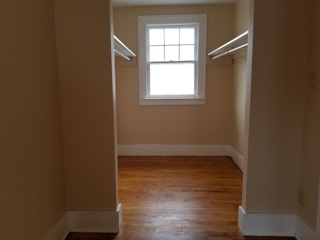Master bedroom walk in closet 7'x6' - 1604 S Geddes St