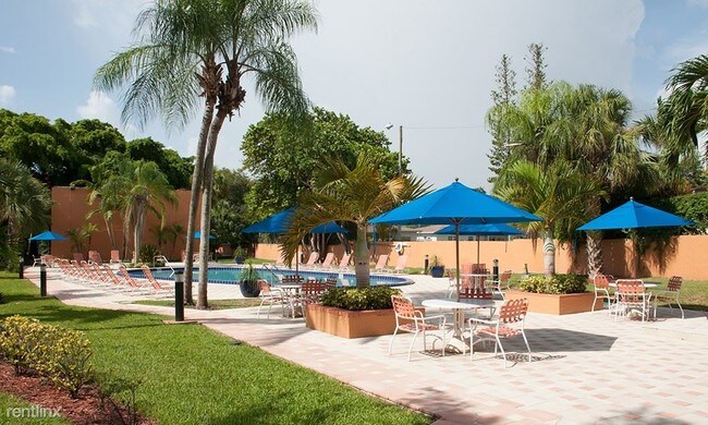 Foto del edificio - 2375 NE 173rd St