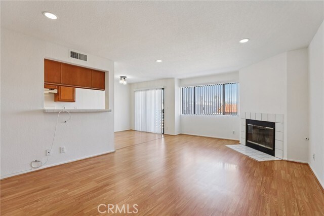 Building Photo - 1436 257th St