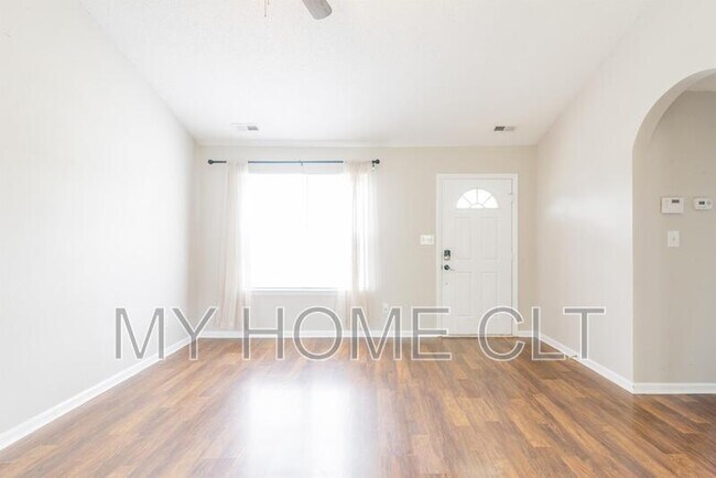Building Photo - 4123 Bryan Furr Dr