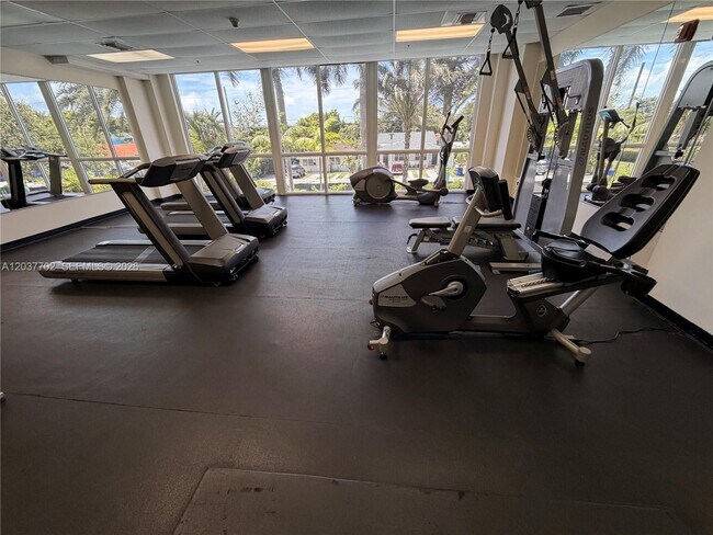 Foto del edificio - 3500 Coral Way