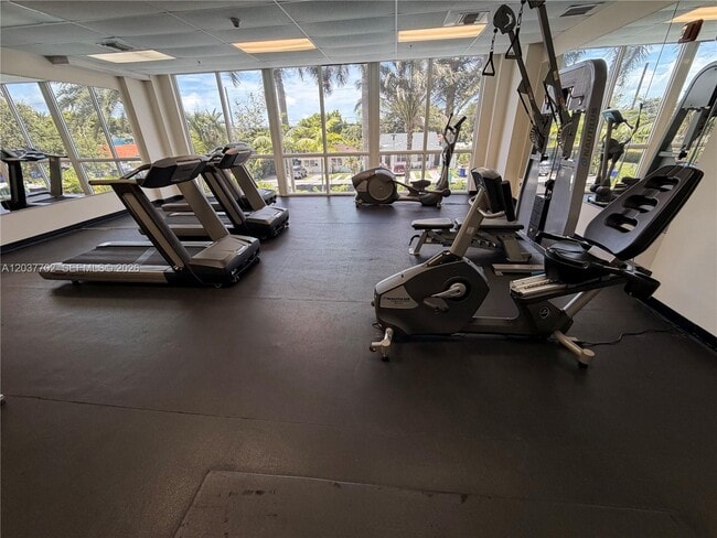 Building Photo - 3500 Coral Way