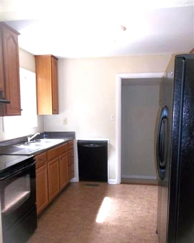 Foto del edificio - 5 bedroom/ 2.5 bathroom- Skipwith Farms