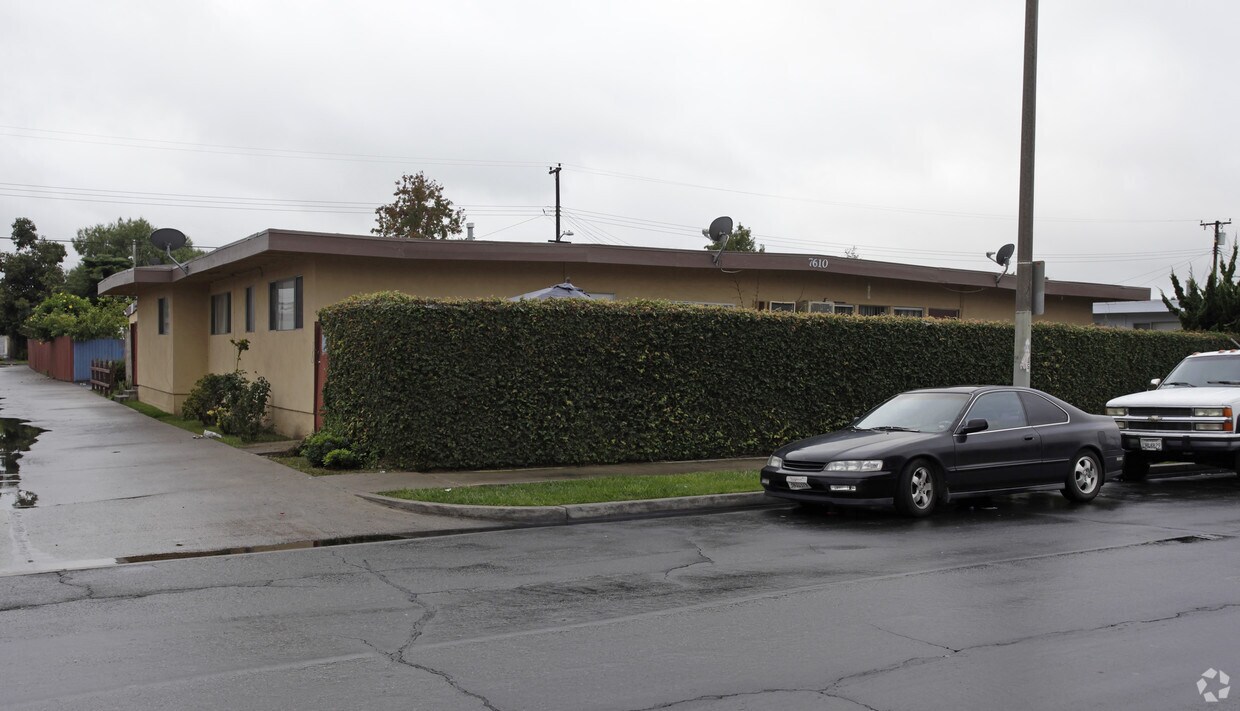 Foto principal - 7610 Fillmore Dr