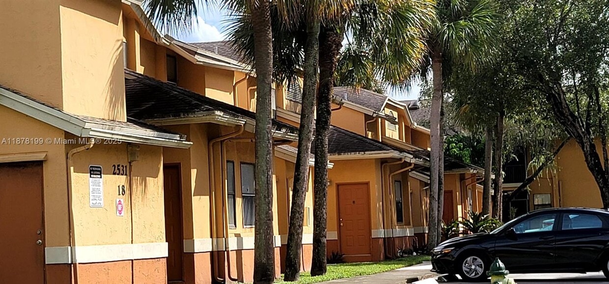 Primary Photo - 2531 NW 56th Ave