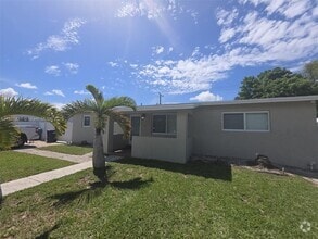 Building Photo - 9971 Dominican Dr