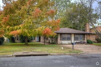 Building Photo - 6716 Sayle St