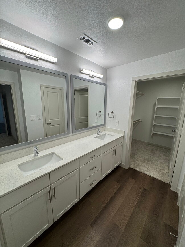 Building Photo - 4100 PGA Pkwy