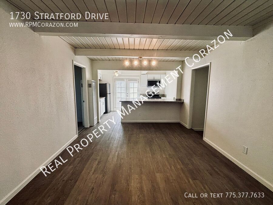 Foto principal - 3 bed 1 bath newly remodeled unit! New eve...