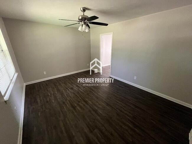 Building Photo - 3085 Capri St