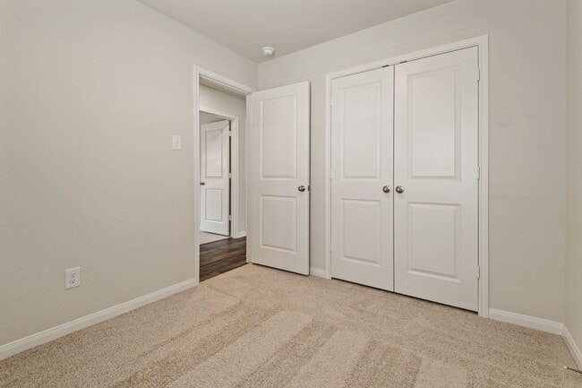 Foto del edificio - 372 Fastboy Ln