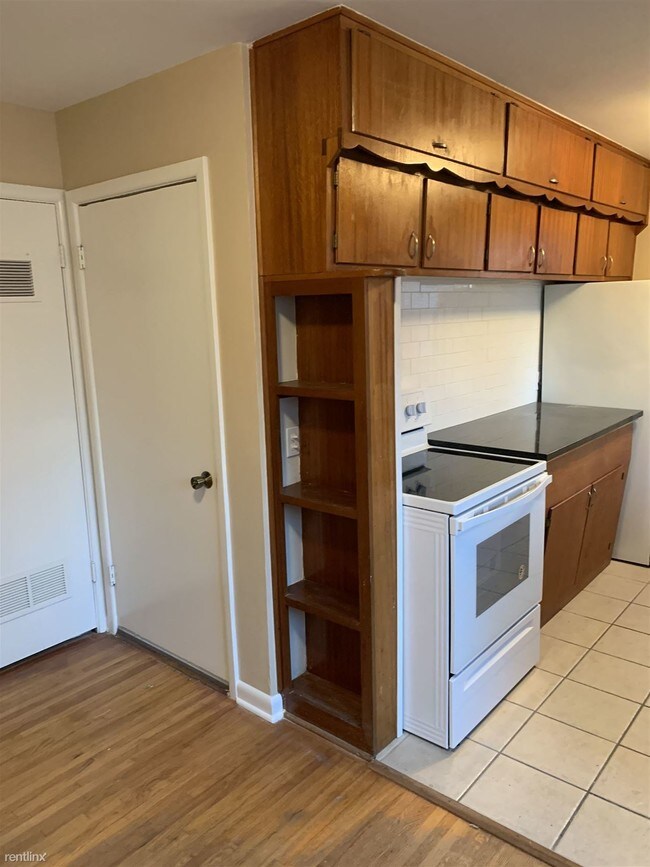 Foto del edificio - 6022 E Morris St