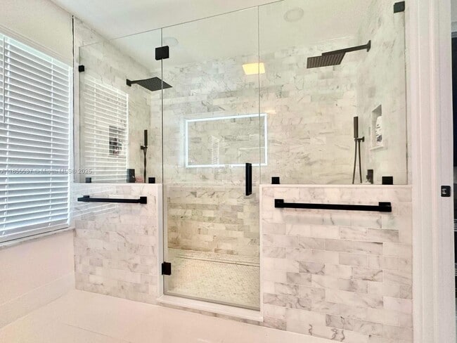Foto del edificio - 10640 SW 20th Ct