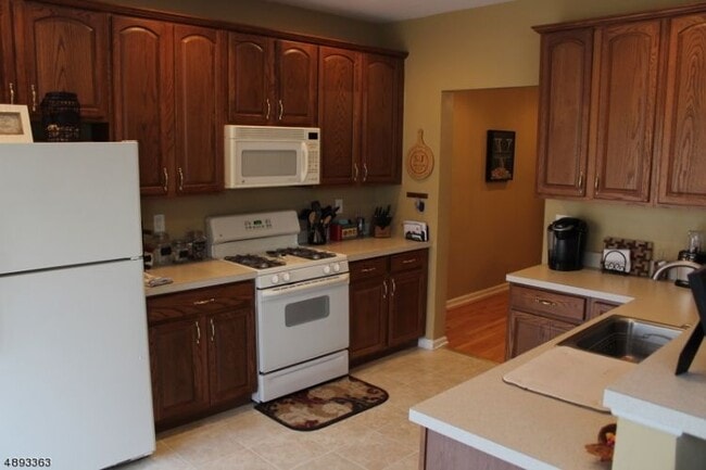 Building Photo - 28 Black Bear Ct