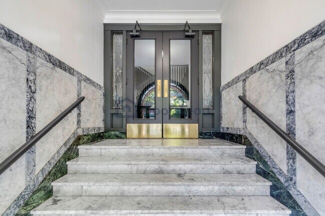 Foto del edificio - 2132 5th Ave