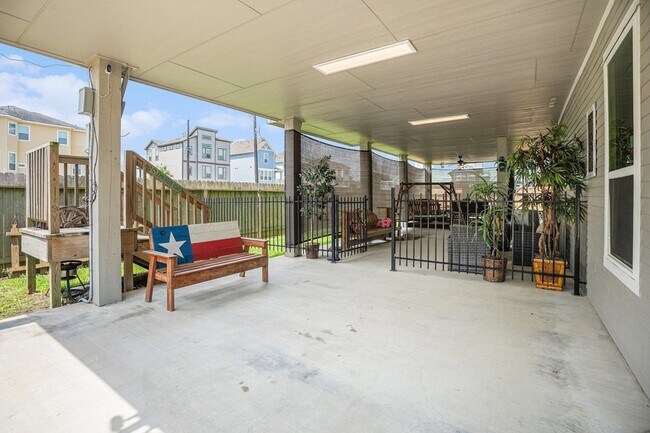 Foto del edificio - 1333 N Meyer Ave