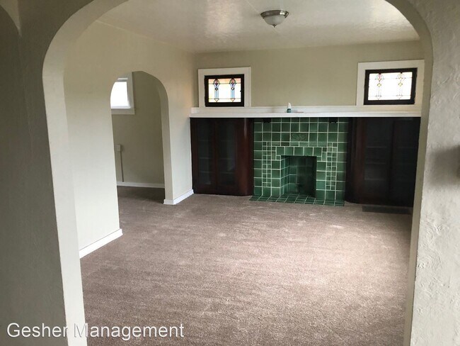Building Photo - 4 br, 1 bath House - 2437 Edgar Street
