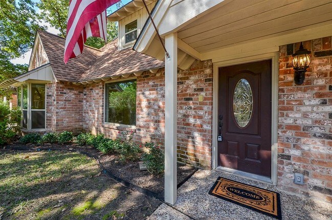Foto del edificio - 5706 Havenwoods Dr