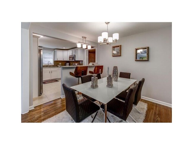 Building Photo - 3567 Brookfield Ln