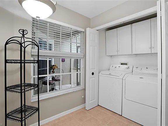 Foto del edificio - 13641 Worthington Way