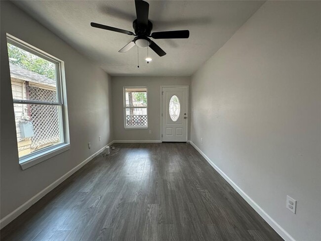 Building Photo - 5021 Engleford St