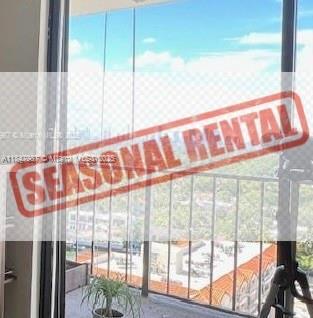 Foto principal - 2625 Collins Ave