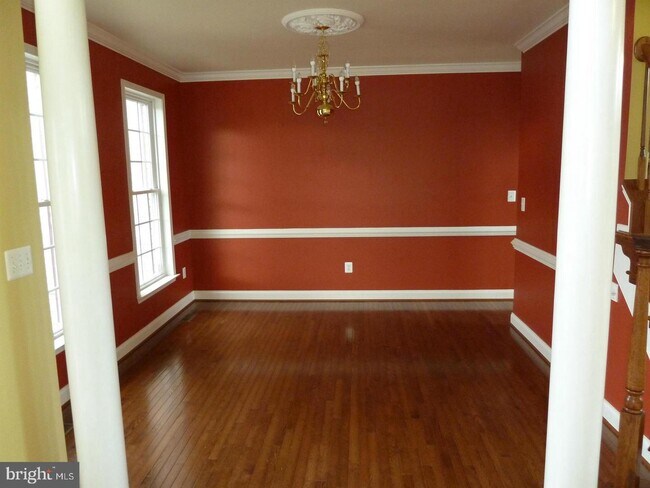 Building Photo - 8219 Arbor Meadows Ln