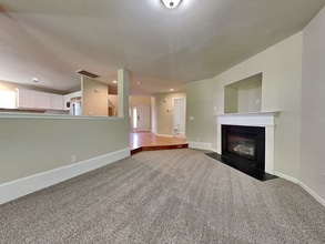 Building Photo - 7109 Fox Point Dr