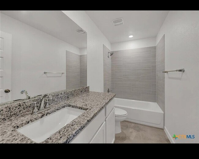 Foto del edificio - 908 Wax Myrtle Ct