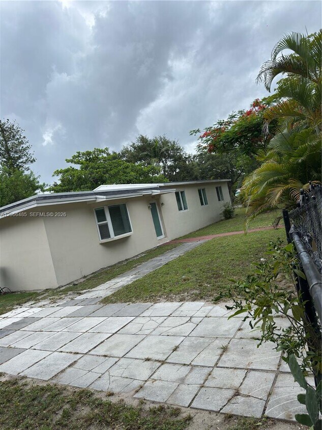 Building Photo - 12780 NW 16th Ave
